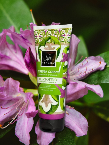 Lady Venezia Crema Corpo Idratante e Profumata Portofino Mughetto e Magniolia 200ml